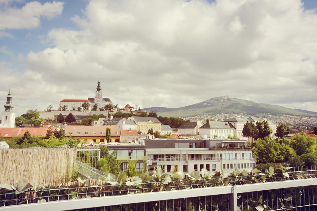 City Hotel Nitra With Free Parking Bagian luar foto
